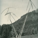 Dualité - 1973                  Mobile au vent (Bourgoin - Jallieu)                 H. 8 m  envergure 7.80 m                  ...
